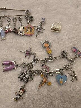 Vintage DISNEY CHARM BRACELET AND PIN SET